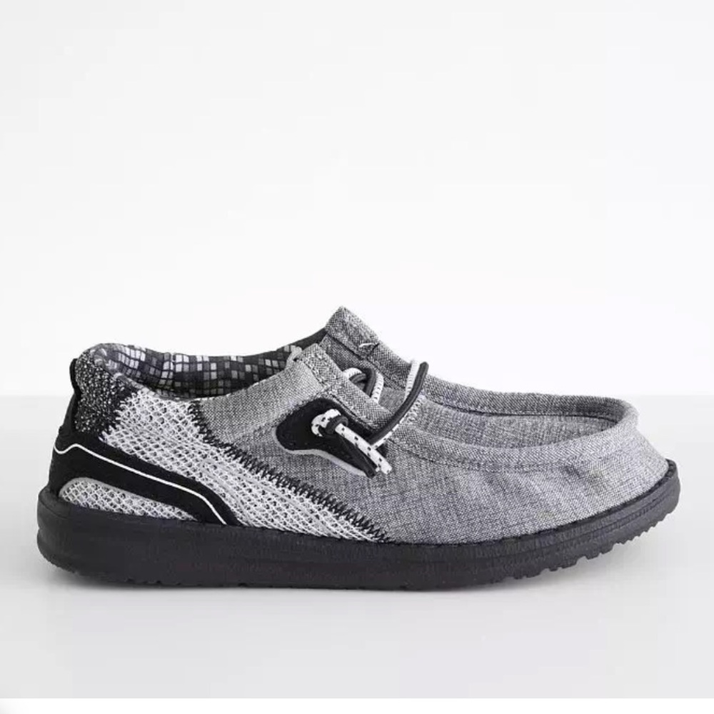 Hey Dude Wally stretch shoes size 4Y